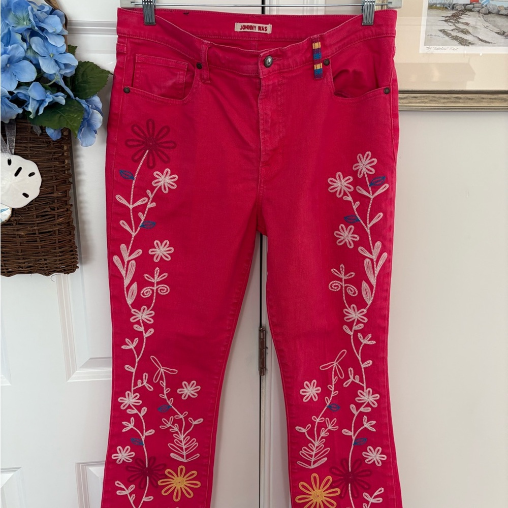Johnny Was Embroidered cropped baby boot size 32